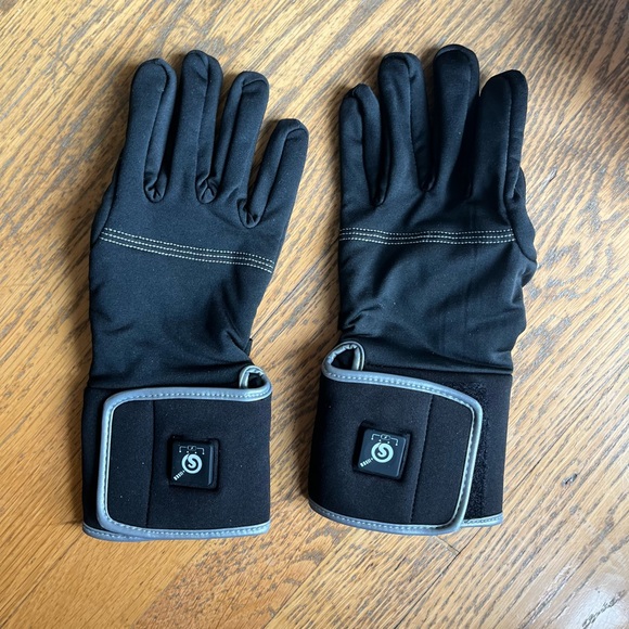 Intelligent Heating Black Heated Superior Gloves - Picture 6 of 9